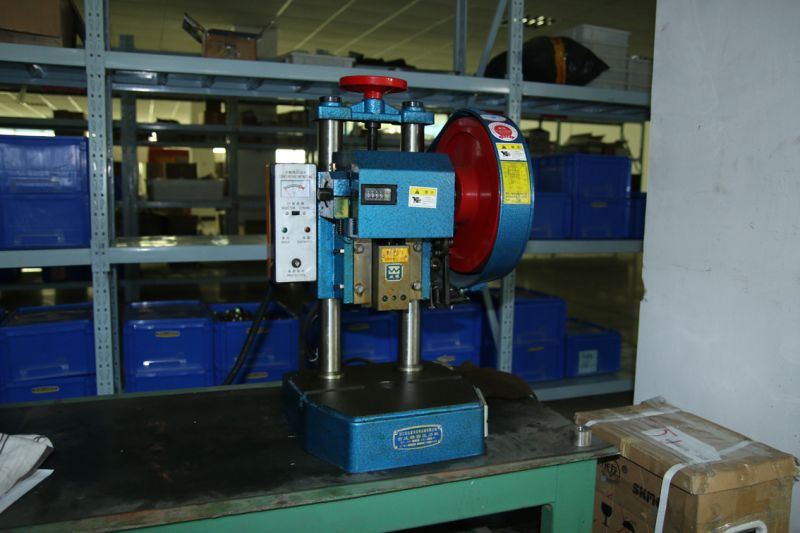 Tabel Punching Press Machine